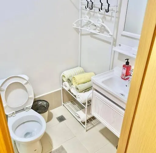 Trees 2 Bedroom Fully Furnished Unit Apartamento