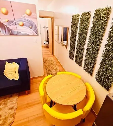 Trees 2 Bedroom Fully Furnished Unit Apartamento